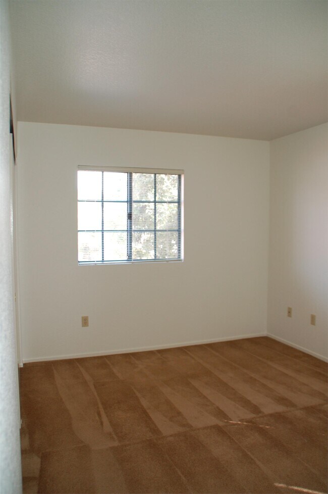 Foto del edificio - 1115 E 22nd St