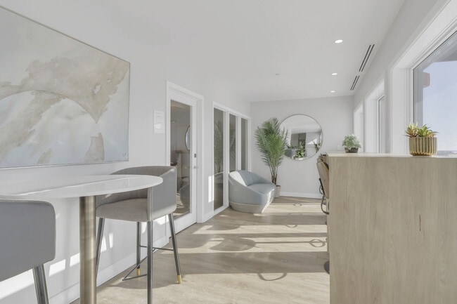 Building Photo - Urban West