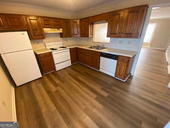 Building Photo - 180 Berlin Ct