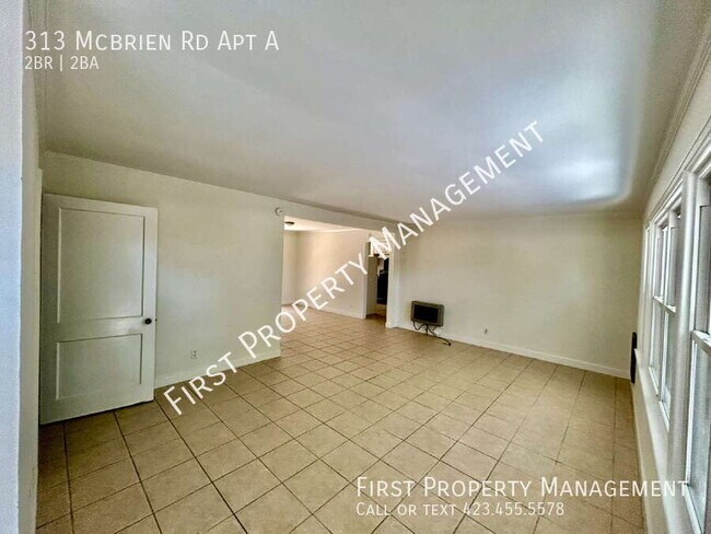 Foto del edificio - 313 McBrien Rd