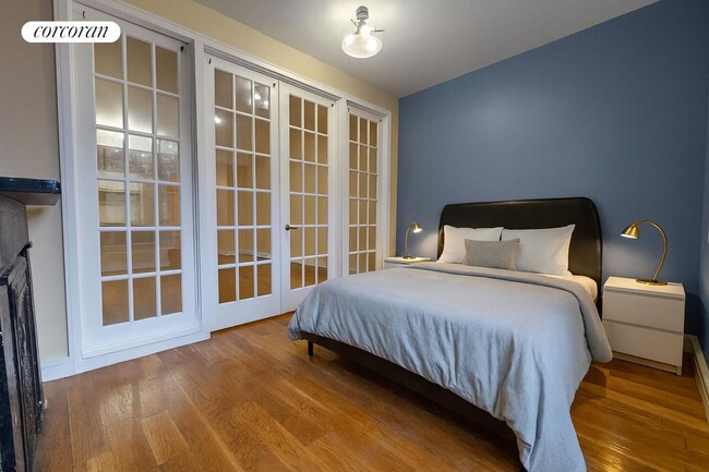 Building Photo - 215 Lewis Ave