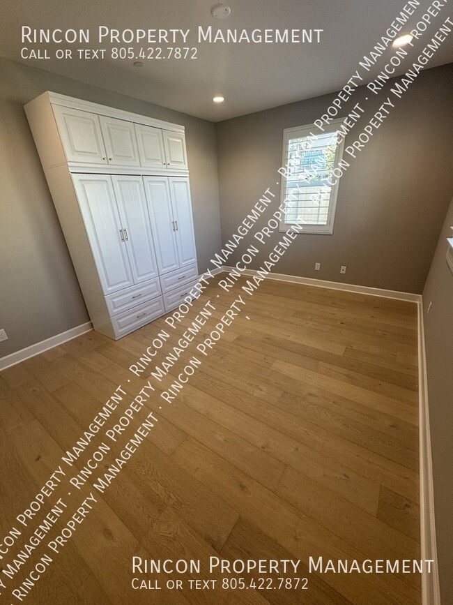 Building Photo - ROOM FOR RENT with Shared Bathroom and Sha...