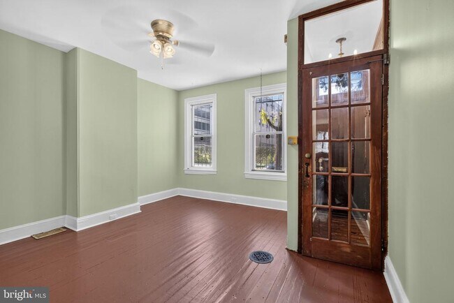 Foto del edificio - 4051 Ludlow St