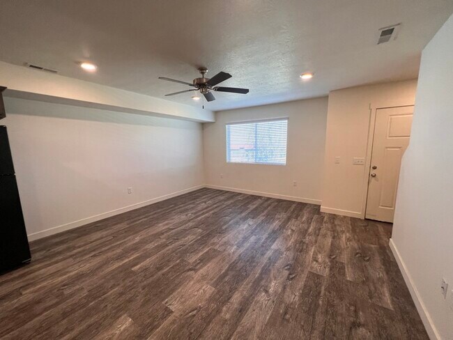 Foto del edificio - Spacious Herriman Townhome!