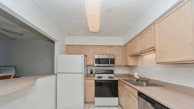 Foto del edificio - 239 W Court of Shorewood