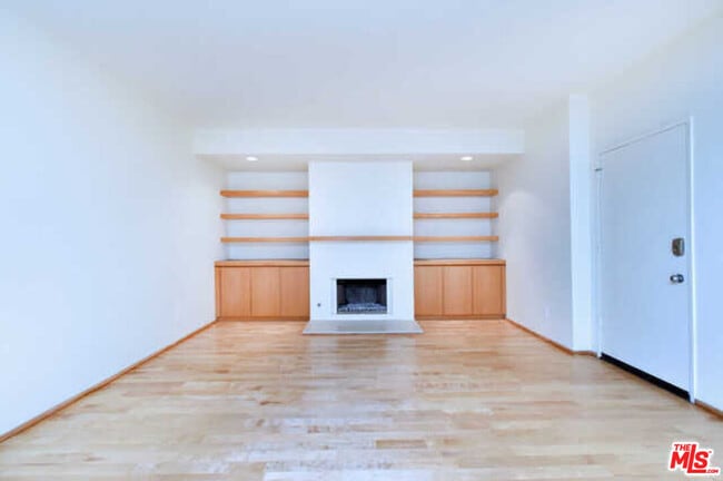 Building Photo - 10045 Reevesbury Dr