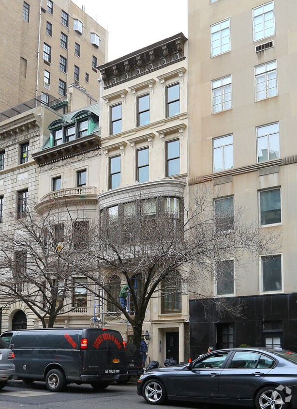 Foto principal - 19 E 79th St