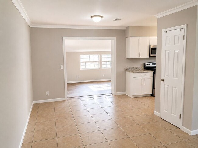 Building Photo - 7528 Quitina Dr