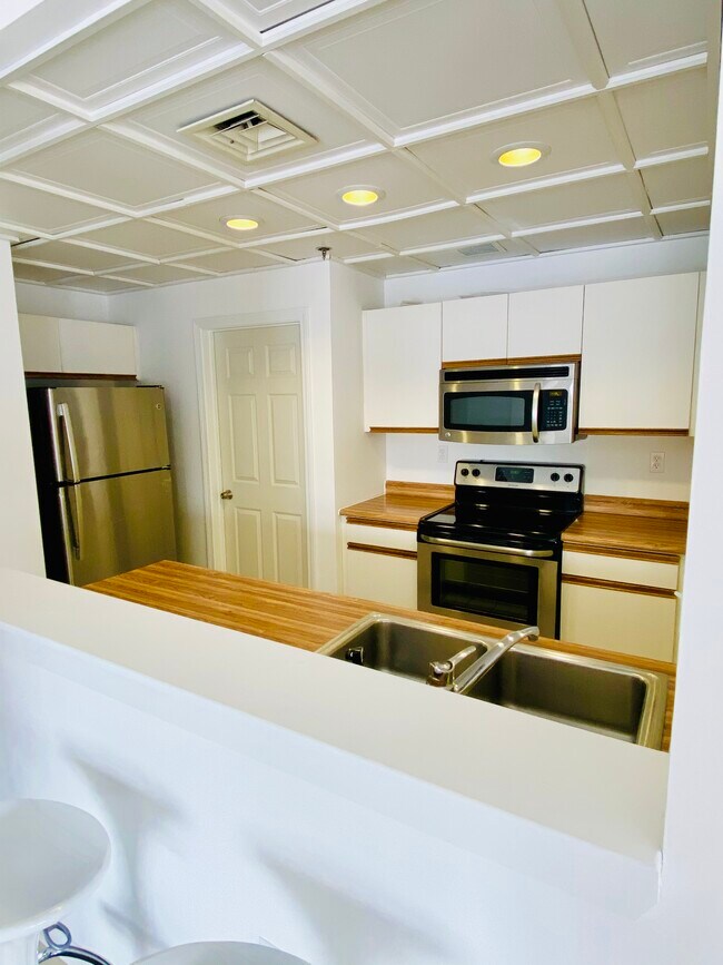 Parkville Lofts 30 Arbor St Hartford, CT Apartments for Rent in