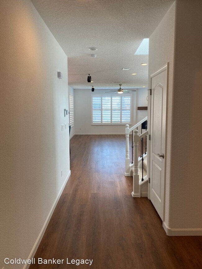 Building Photo - 3 br, 2.5 bath House - 8715 Jet Stream Rd NW