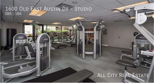 Foto del edificio - 1600 Old East Austin Dr