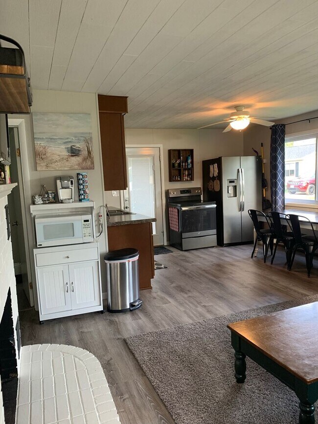 Foto del edificio - Fully-Furnished Cozy Retreat