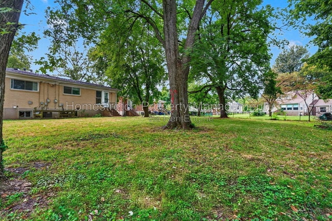 Building Photo - 9991 Fox Hall Ct