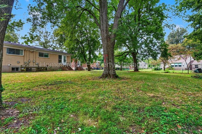 Foto del edificio - 9991 Fox Hall Ct
