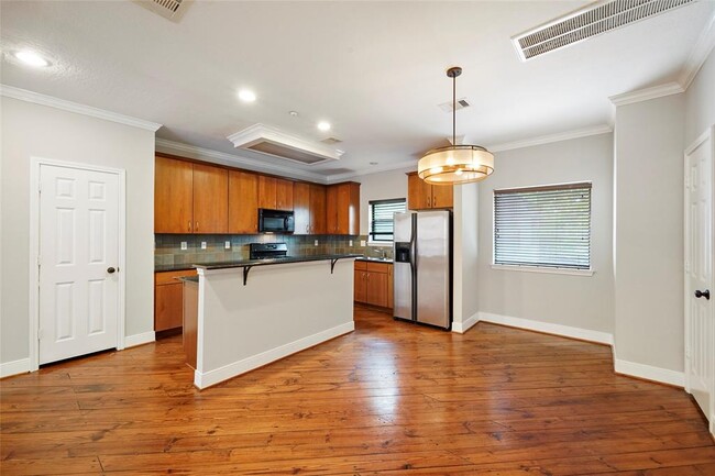 Foto del edificio - 2424 Navigation Blvd