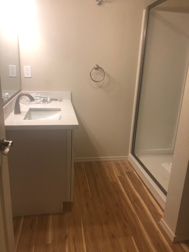 Building Photo - 4840 S Austin St