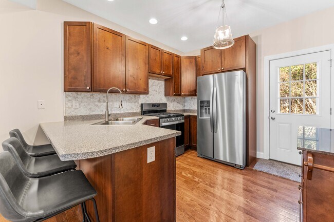 New applicances - 124 Kaustin Dr