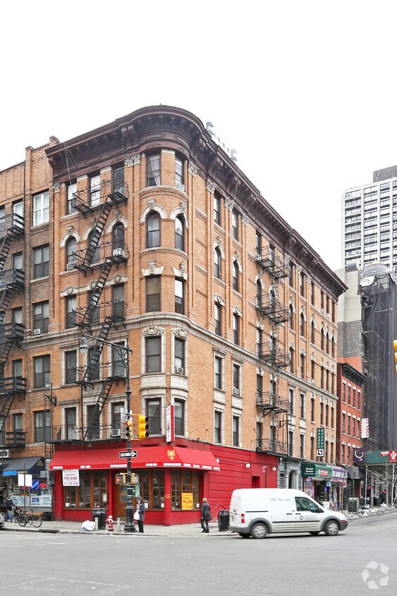 Primary Photo - 1079 1st Ave