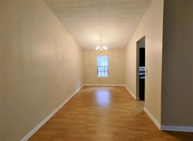 Building Photo - 510 Sheringham Dr