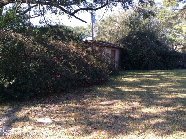 Building Photo - 3 br, 2 bath House - 7585 E. Oaklawn Rd
