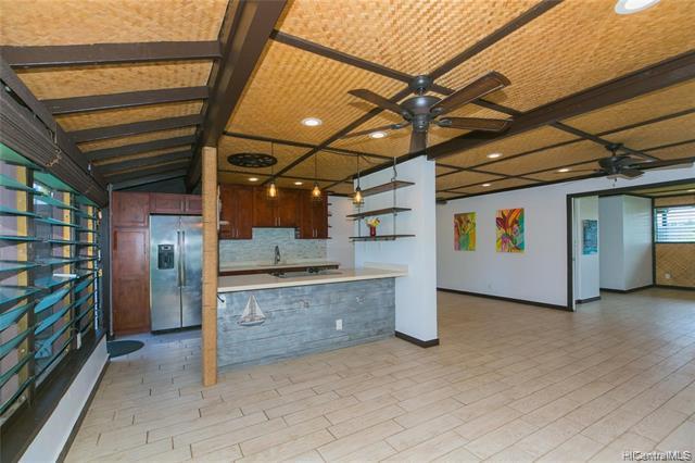 Foto del edificio - 68-615-615 Farrington Hwy