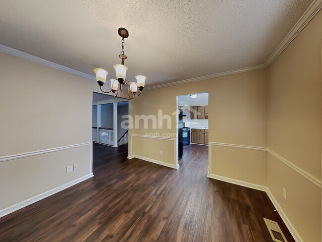 Building Photo - 753 Country Lake Ct
