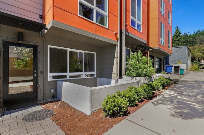 Building Photo - 6729 Mary Ave NW