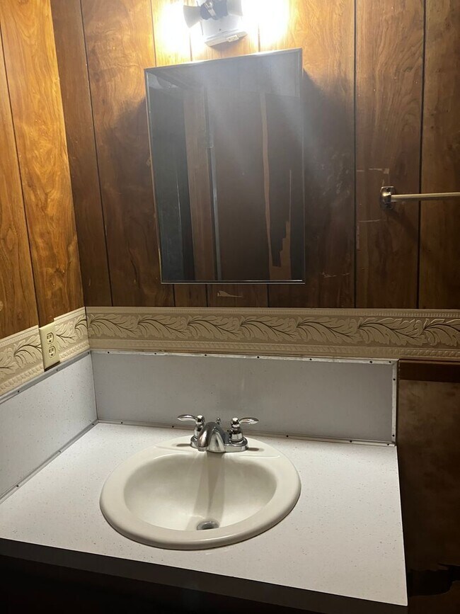 Foto del edificio - 3 bed 2 Bath House in Church Point