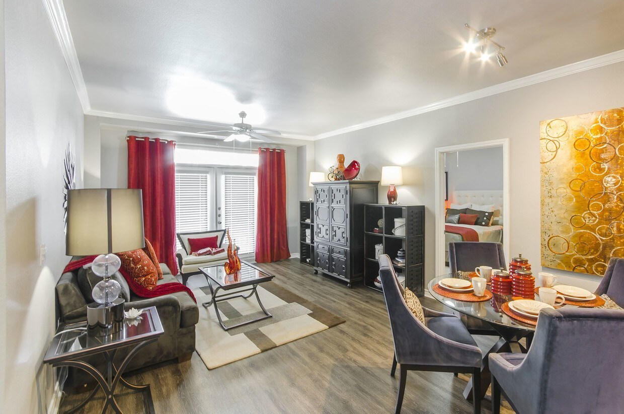 Cortland Addison Circle Apartments Addison, TX