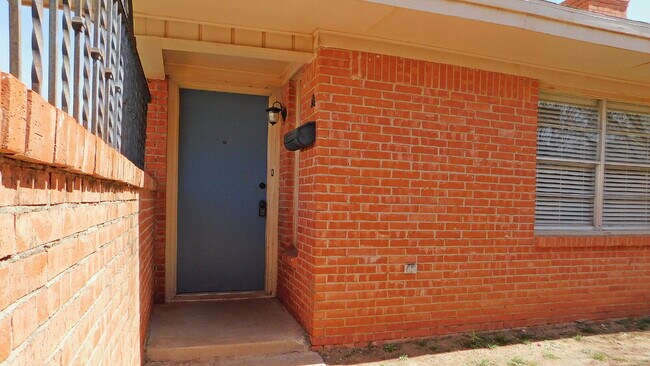 Building Photo - 3813 51st St