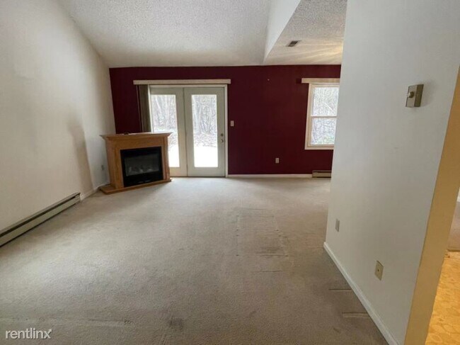 Building Photo - 2 br, 1.5 bath Townhome - 4018 Chaucer Pl