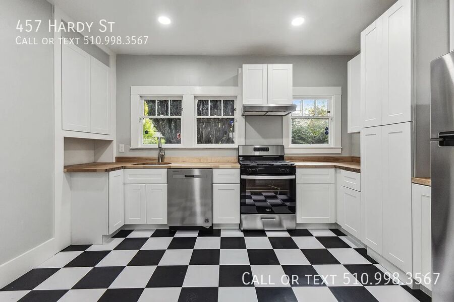 Foto principal - 457 Hardy St