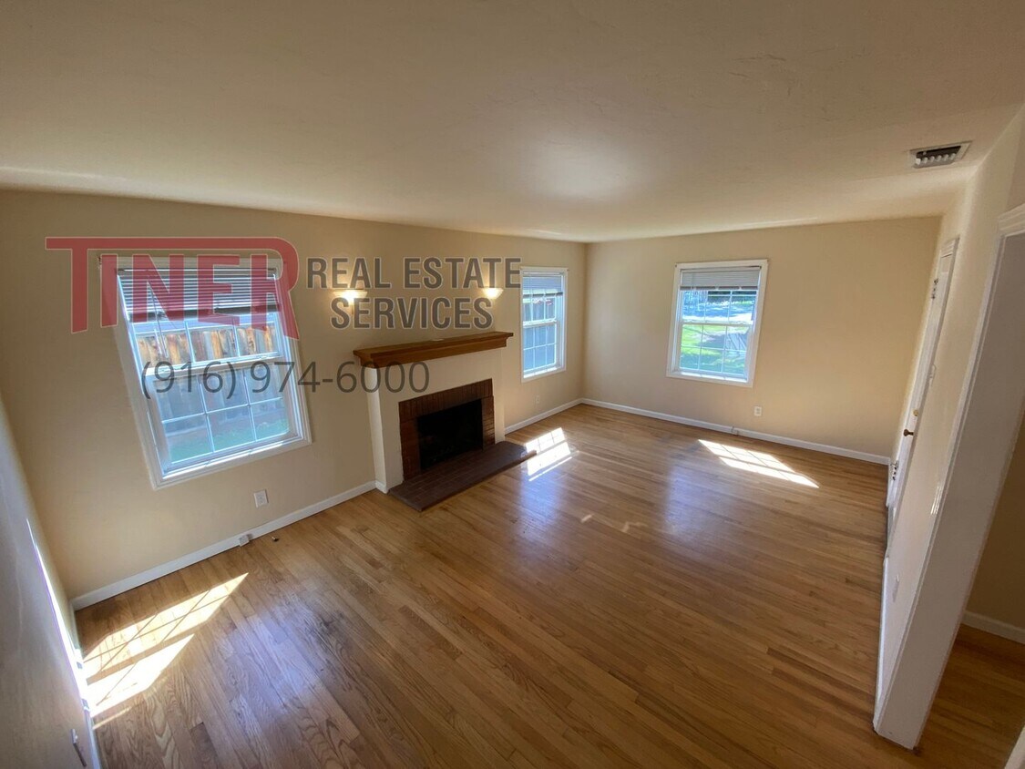 Carmichael Gem with Huge Yard House Rental in Carmichael, CA