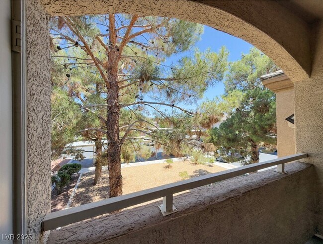 Foto del edificio - 3400 Cabana Dr