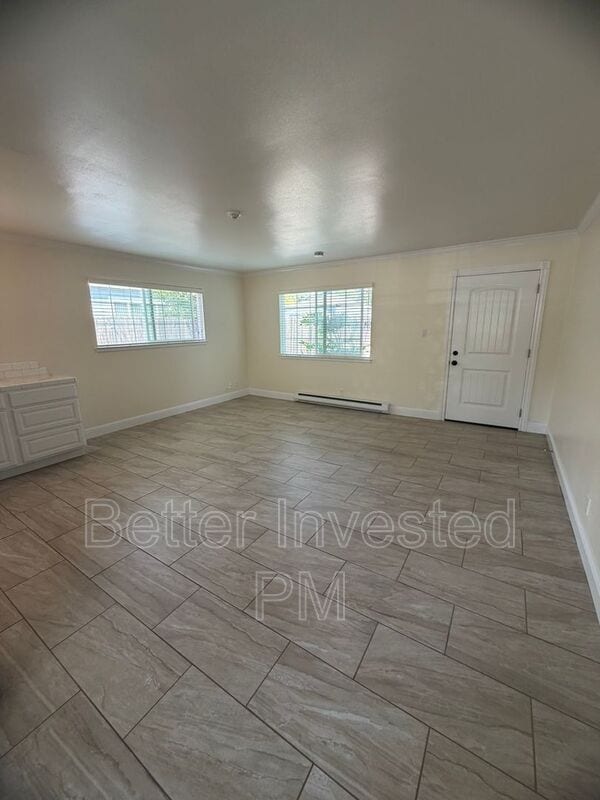 Building Photo - 92 Hendley St