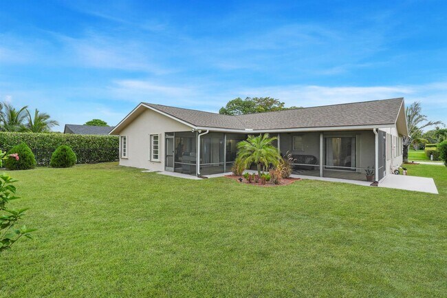 Building Photo - 3398 Lakeview Dr