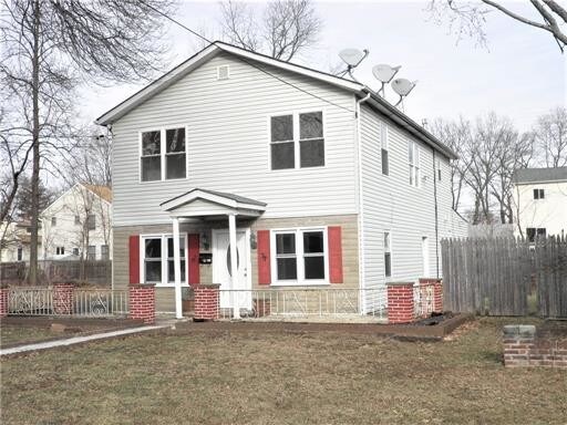 Building Photo - 210 2nd St