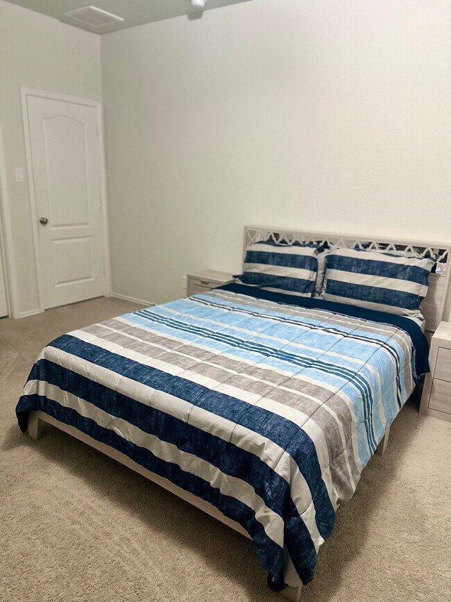 Foto del edificio - 1 Bollardpoint Ln