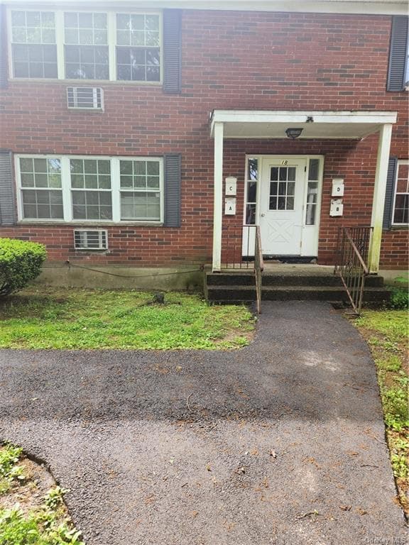5 Wildwood Dr Unit 18A, Wappingers Falls, NY 12590 Condo for Rent in