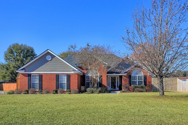 Foto del edificio - 204 Birch Dr