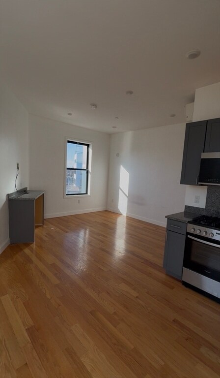 Foto del edificio - 52 Washington Ave