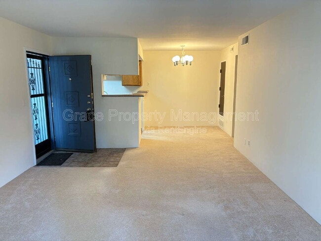 Building Photo - 8335 E Fairmount Dr