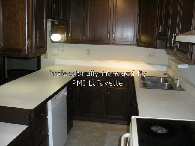 Building Photo - 1215 N 13th St