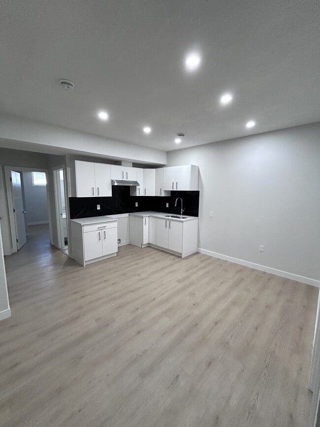 Photo du bâtiment - 5146 Kinney Wy SW