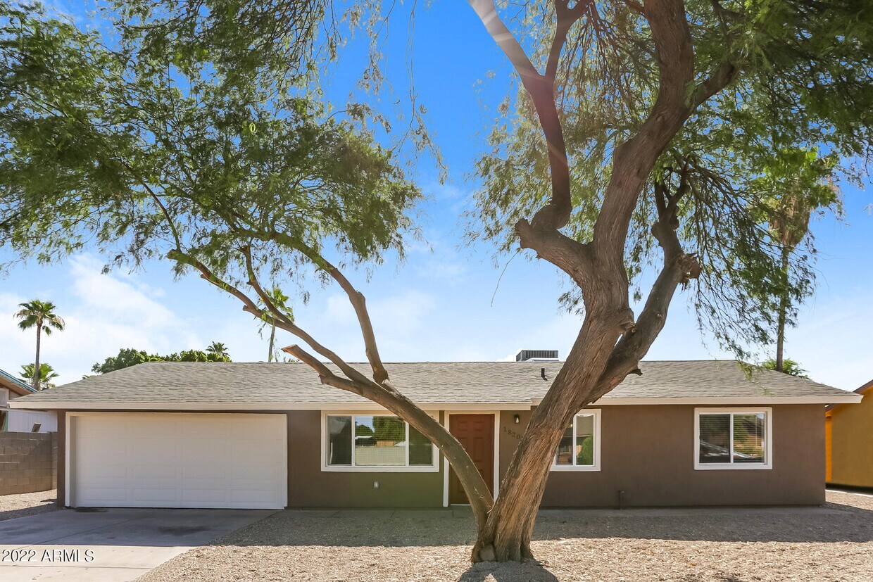 Foto principal - 18205 North 25th Pl