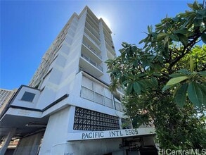 Building Photo - 2509 Ala Wai Blvd
