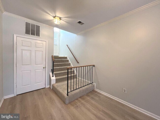 Foto del edificio - 1439 Nestlewood Ct