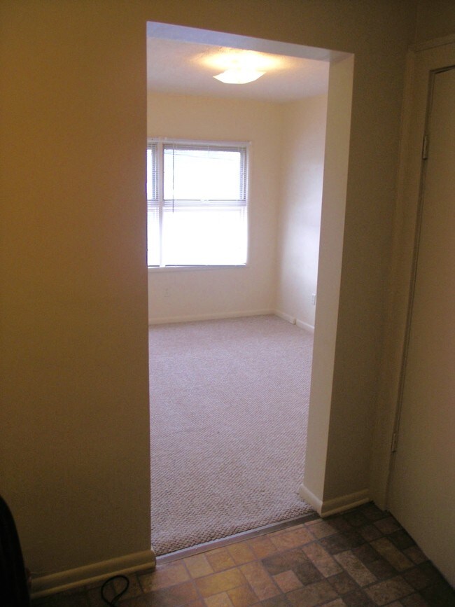 Foto del edificio - 176 N Portage Path