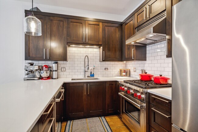 Foto del edificio - 120 N Halsted St