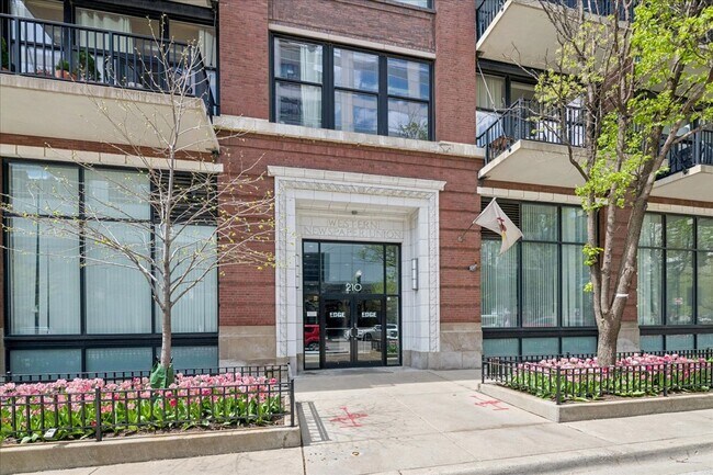 Foto del edificio - 210 S Desplaines St